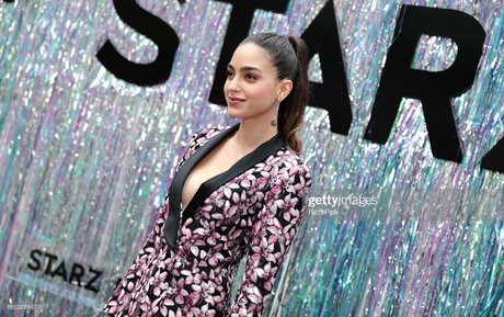 Melissa Barrera ポルノスター アート 写真
