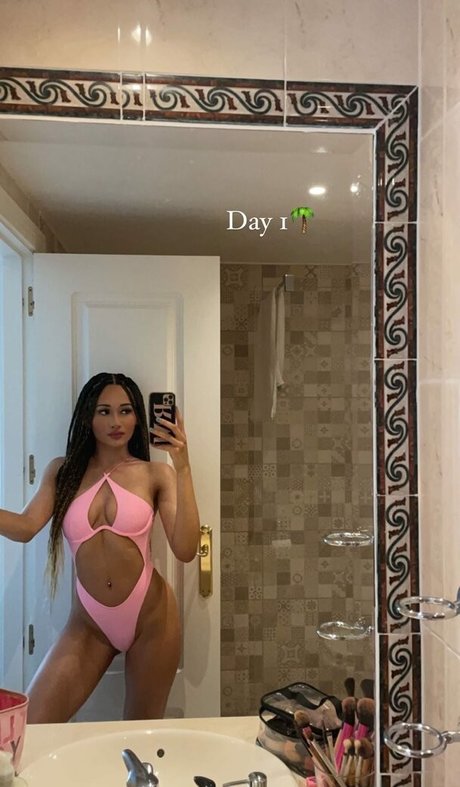Rubyellaaa0 トップスター 写真