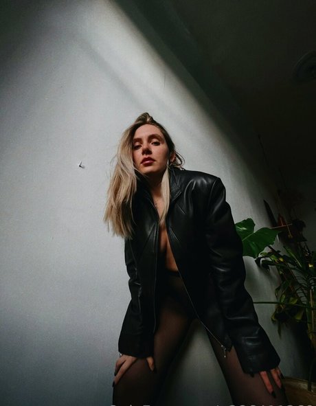 marry strawberry セクシーモデル 写真