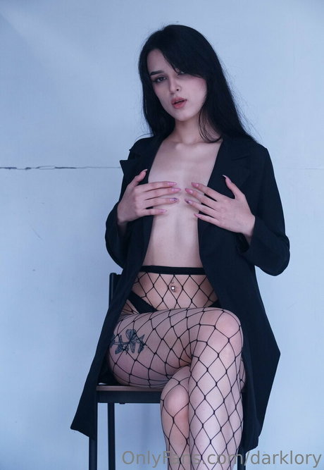 darklory アダルト女優 写真