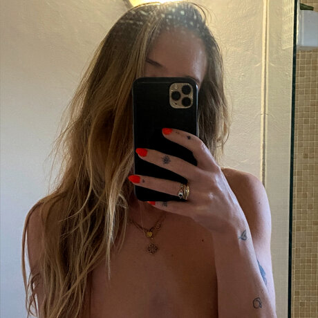 titssandtatss 無料モデル 写真