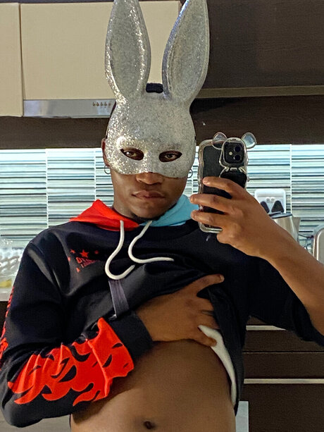 RYON LEE ポルノスター 写真