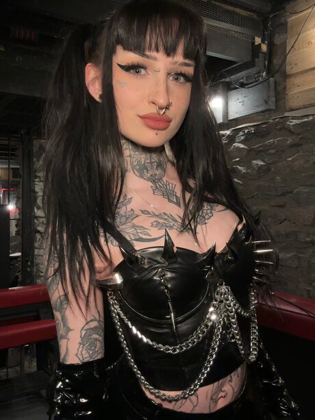 NO PTVS TATTED GOTH MOMMY ヌードモデル アーカイブ