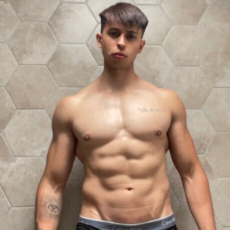 MIKE FIT 素敵なモデル 画像