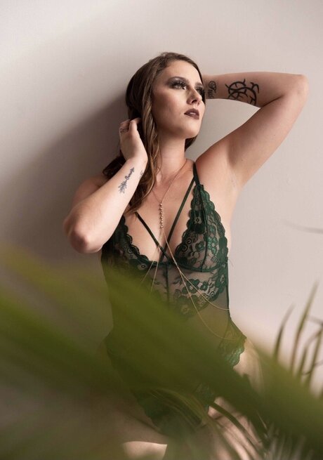 Boudoir Mom Jezz 裸のスター 写真