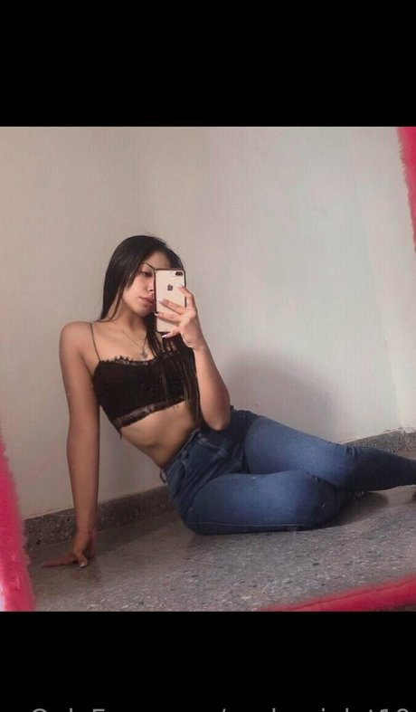 sashaviolet19 アダルトモデル 写真