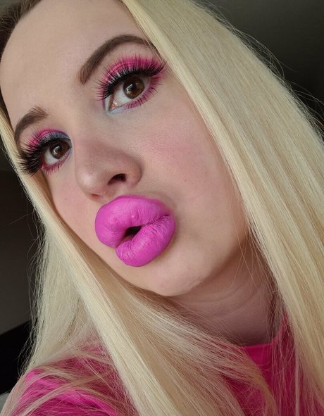 vivianroseofficial ホットなモデル 写真