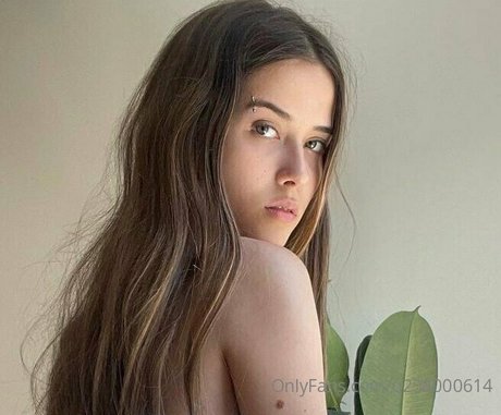 anastasiyan vip かわいいモデル 写真