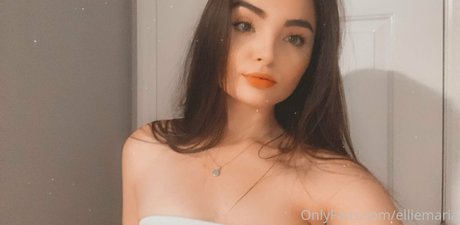 elliexlovely ポルノスター ヌード 写真