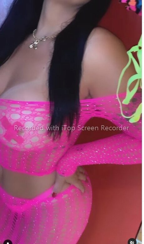 gislainepenaa エロティックなポルノスター 写真