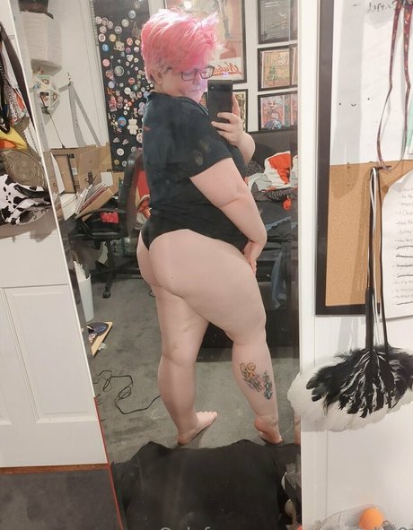 emopink69 スター ヌード 写真