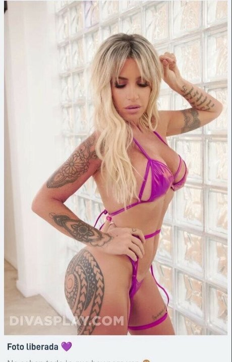 Florencia Pena 裸の女優 写真