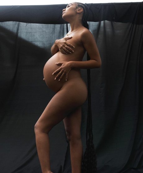Leigh Anne Pinnock トップポルノスター アーカイブ