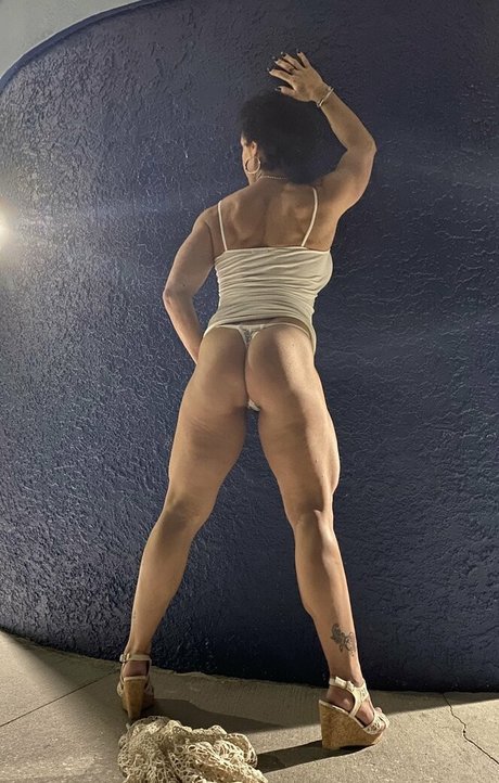 flexappealfl 高品質女優 写真