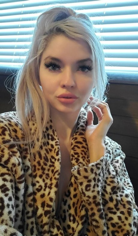 アマチュアディープスロートOnlyFans アート裸 写真
