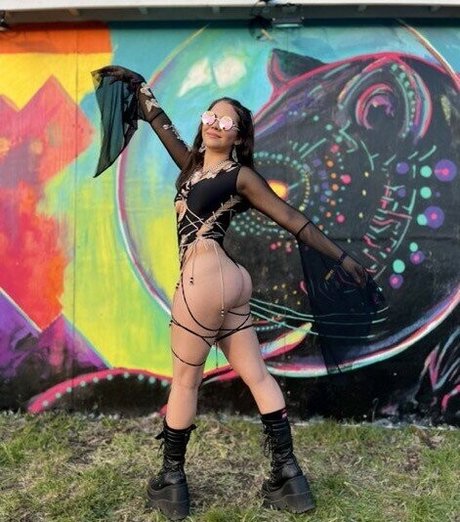 psychedelic kitty セクシーなスター 写真