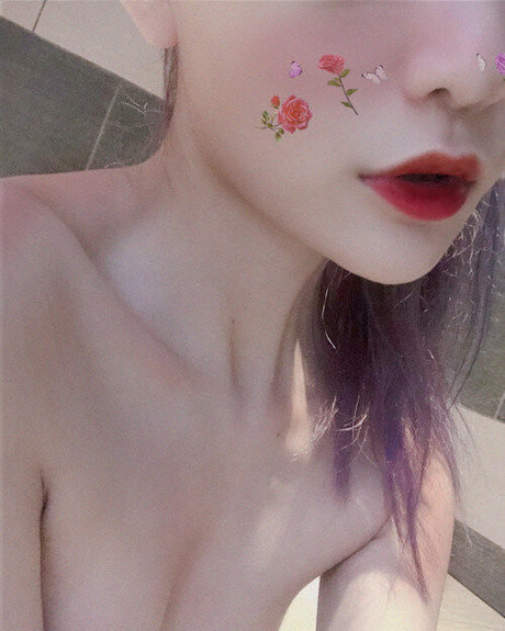 フロリダガールオンリーファンズ 可愛い 写真