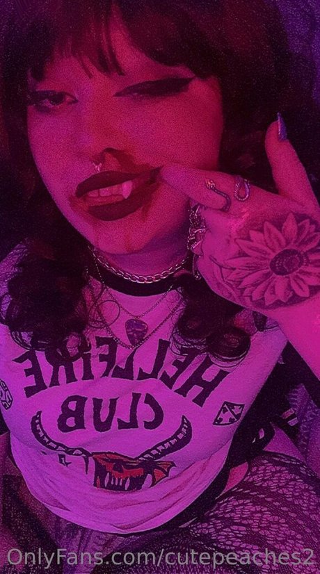 cutepeaches2 ポルノスター 写真