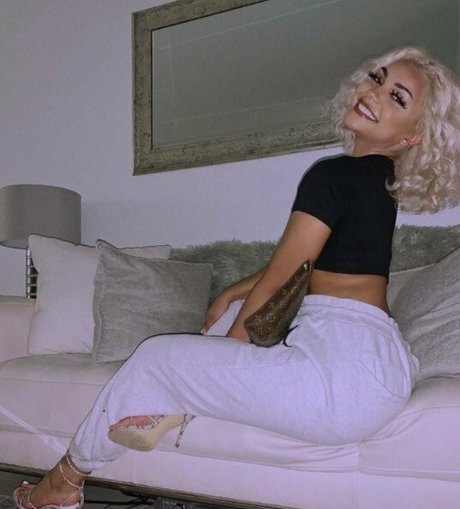 exoticbabe18 ポルノスター 可愛い 写真