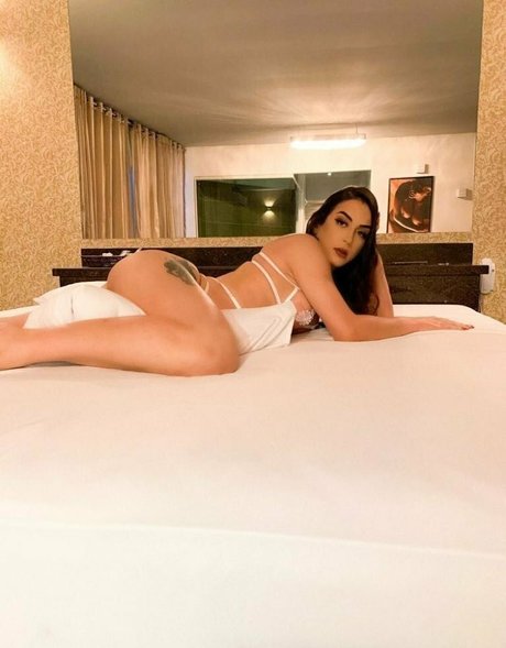 Elloah Guedes ポルノスター セックス 画像