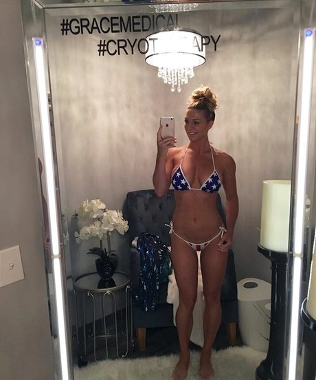 Callie Bundy 限定スター 写真