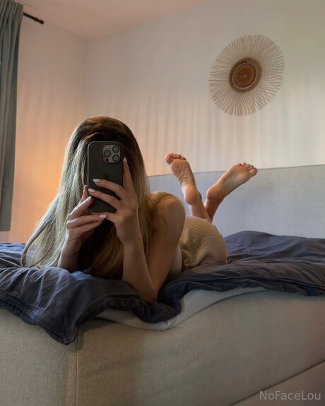 no face lou ヌードモデル 写真