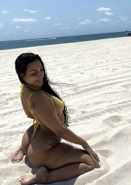 Rachel Luna ヌードスター 写真