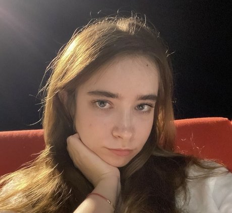 Alessia M 完璧なスター 写真