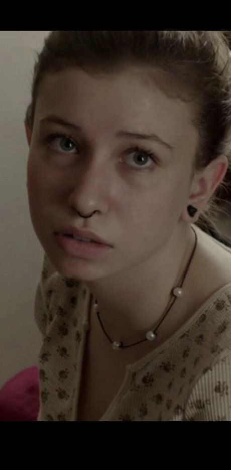 Katelyn Nacon ホットモデル 画像
