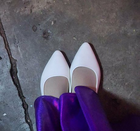 feetbeth アダルトモデル 写真