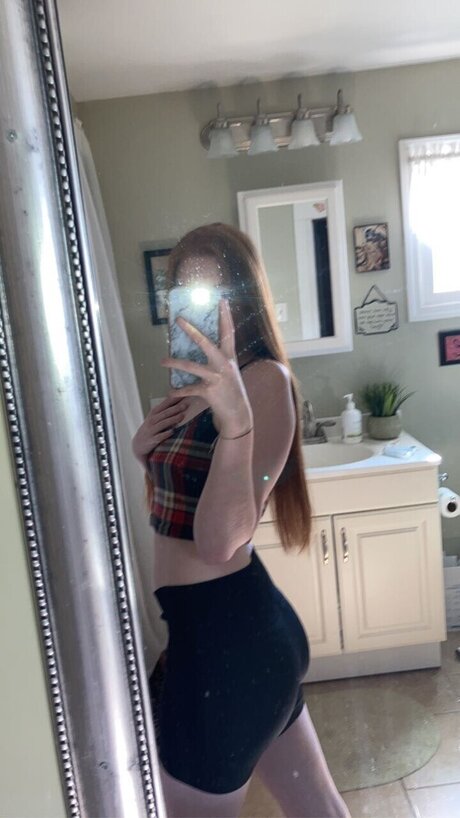 Bbg sophieee セクシーなポルノスター 画像