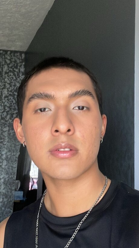 Alexis F lix セックスモデル 画像