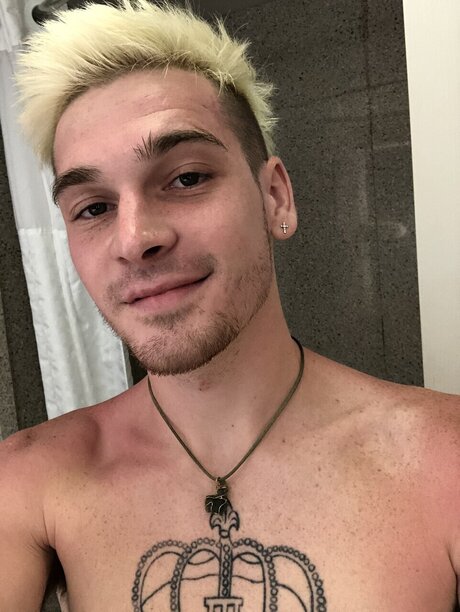 l3v3l3d ポルノスター 裸 写真
