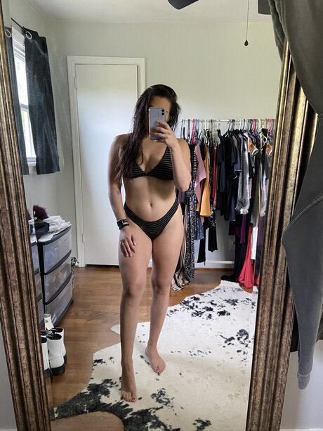 Steph Baldwin セクシーなポルノスター 画像