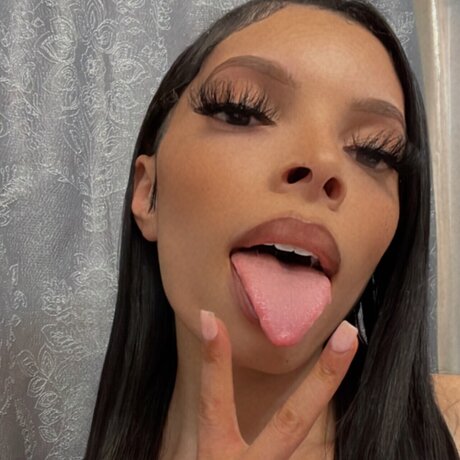Kiara Nicole 可愛い女優 写真