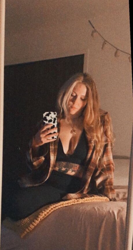 Murph ポルノ女優 画像