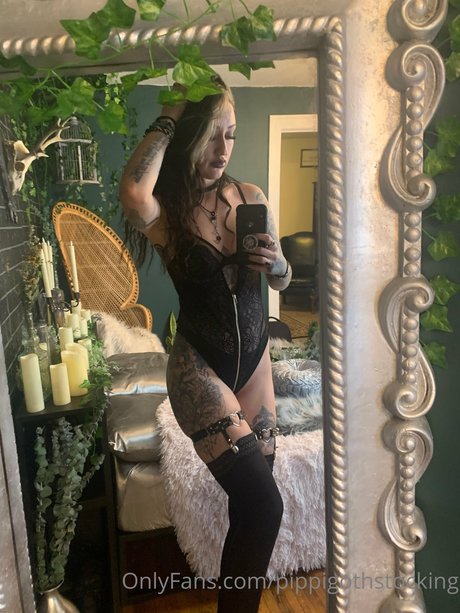 PippiGothStocking ポルノスター エロティック 写真