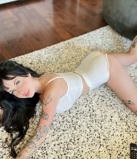 Violetbabyx セクシーなスター 写真