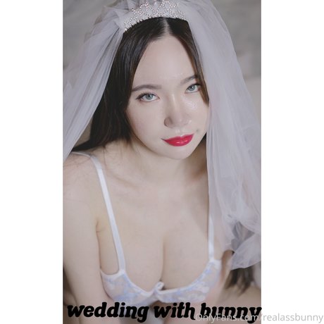 Real ass bunny セックスポルノスター 画像