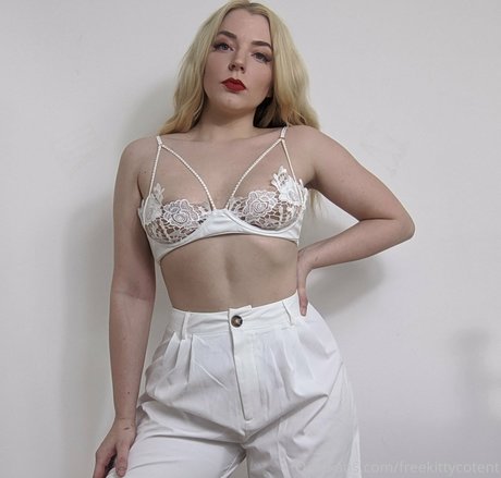 freekittycontent セックスモデル 画像