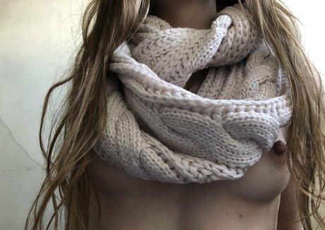 baddieve 高品質モデル 写真