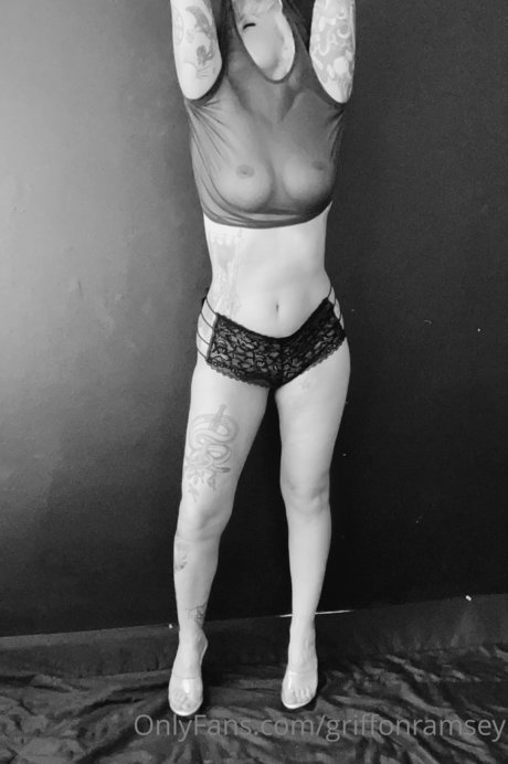 Griffon Ramsey ポルノスター ヌード 写真