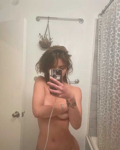Kaile Goh ポルノスター セックス 写真