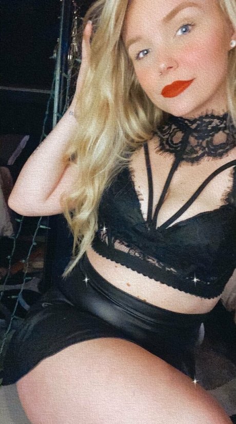 巨乳 顔射 OnlyFans ヌード 写真