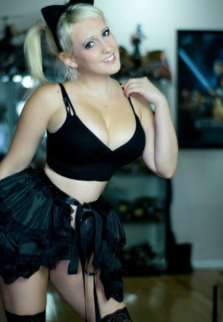 Raychul Moore セックス女優 写真