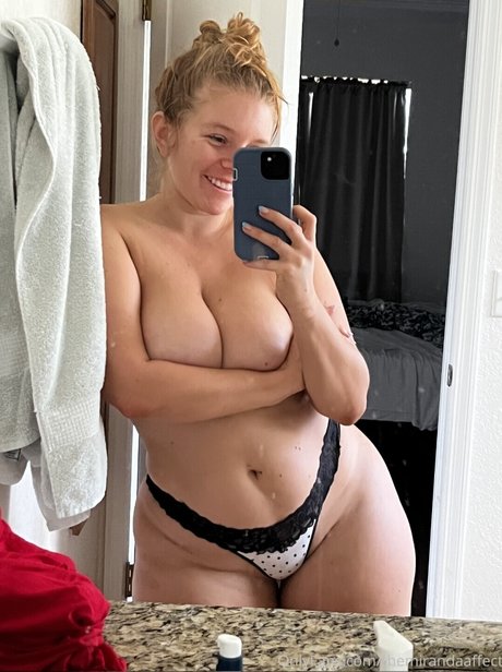 ストラップオンオンリーファンズ アートxxx 写真