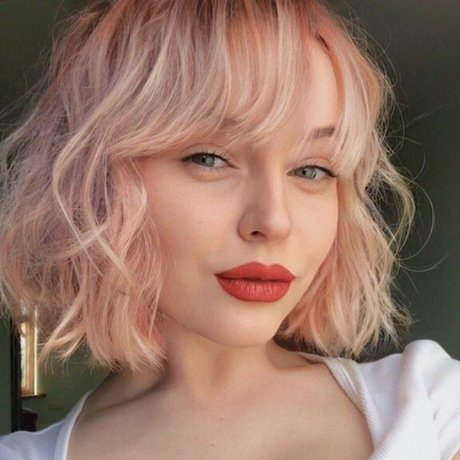 Simona Borb ヌード女優 写真