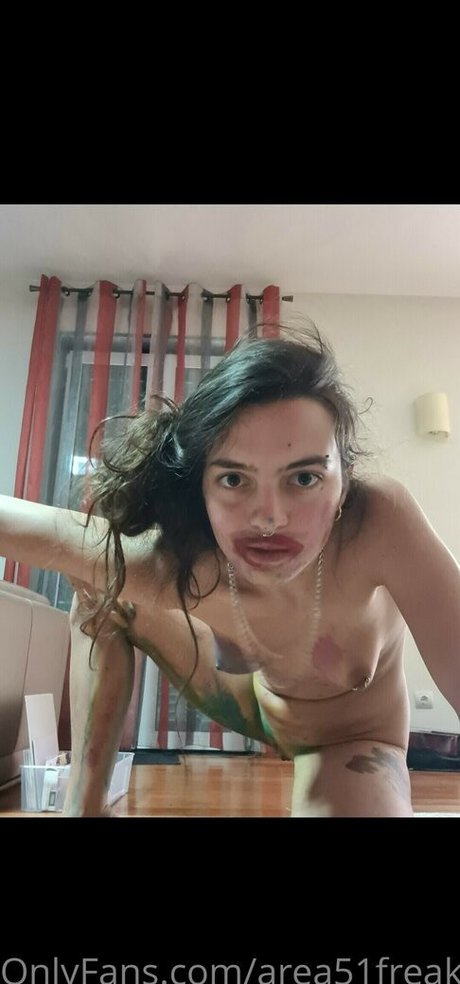 オイルを塗った黒檀のOnlyFans セックス 写真