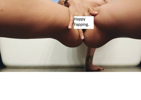 Cortney Palm ポルノスター 裸 画像