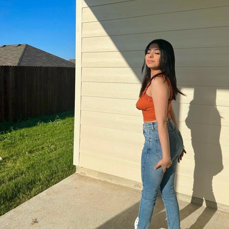 dayzevana ポルノ女優 写真